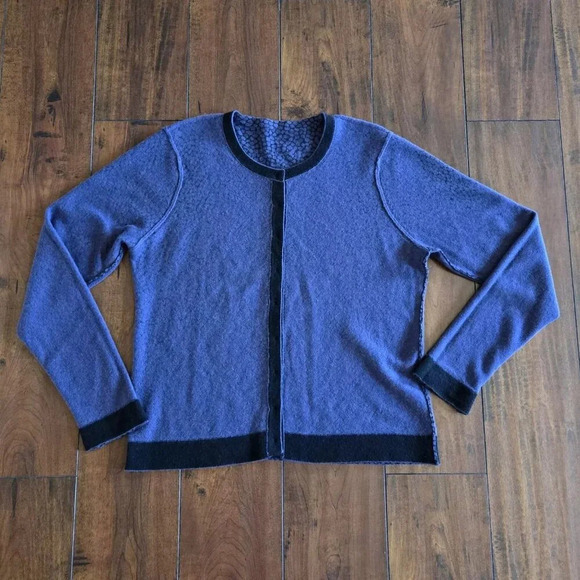 Saks Fifth Avenue Black 100% Cashmere Women's Size XL Blue Long Sleeve Button Up - Picture 9 of 9